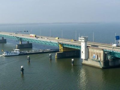 Haringvlietbrug gaat vervangen worden